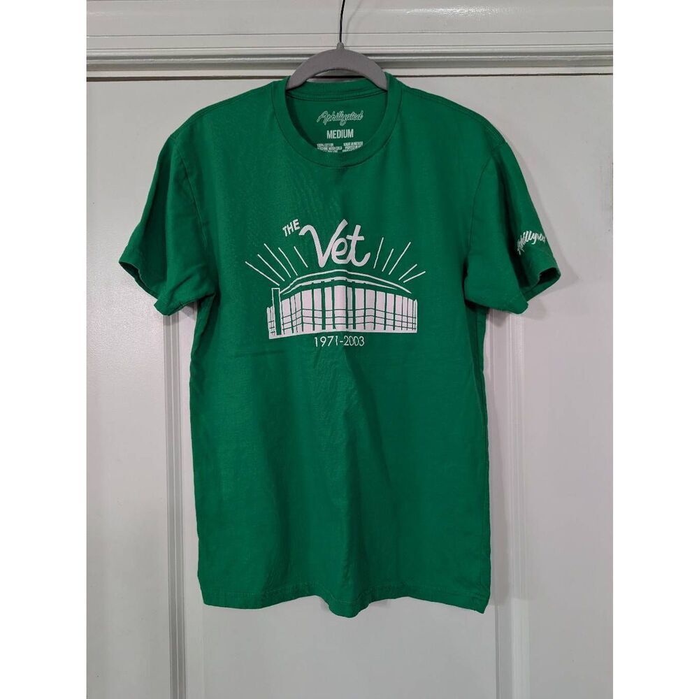Aphillyated The Vet T-shirt‎ men's size medium eagles Green